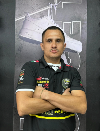 César Macías
